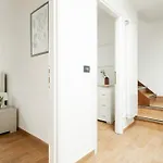 La 2 - Elegant And Cozy With Free Parking And A C Будинок відпочинку Рапалло