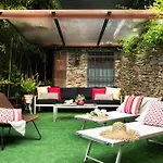 La 2 - Elegant And Cozy With Free Parking And A C *