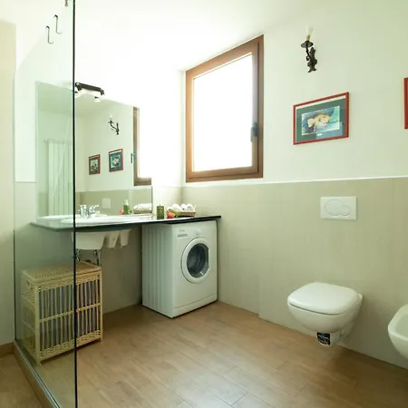 Дом отдыха La 2 - Elegant And Cozy With Free Parking And A C Рапалло
