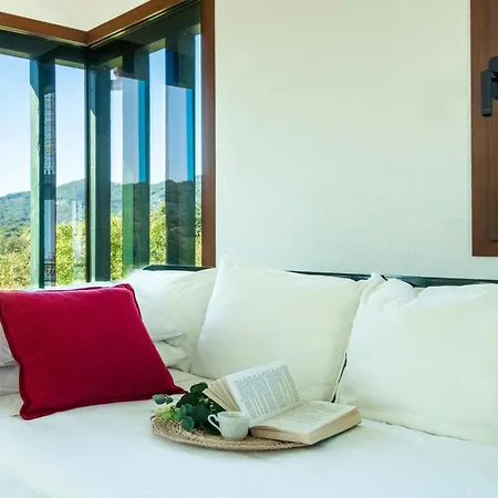 La 2 - Elegant And Cozy With Free Parking And A C Будинок відпочинку