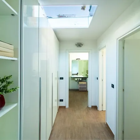 La 2 - Elegant And Cozy With Free Parking And A C Будинок відпочинку *