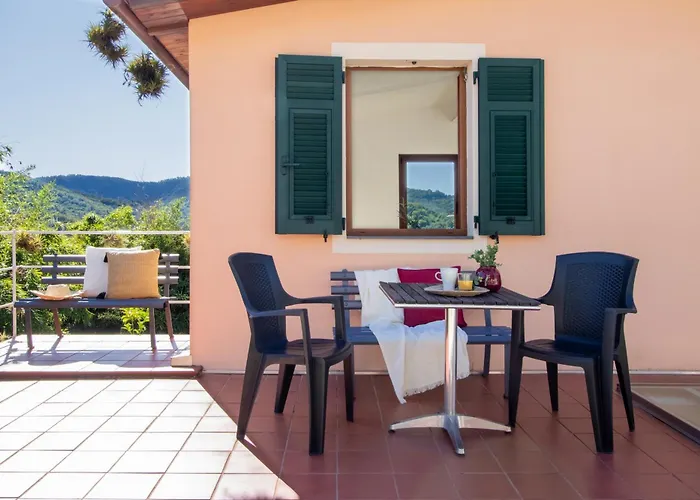 La 2 - Elegant And Cozy With Free Parking And A C Ferienhaus