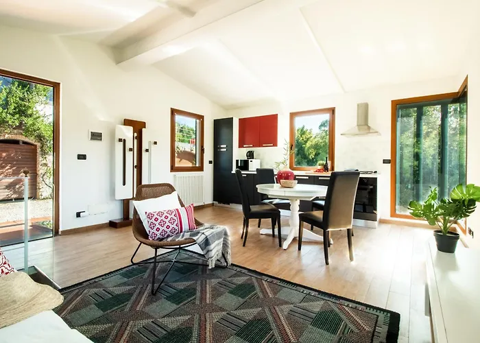 La 2 - Elegant And Cozy With Free Parking And A C Ferienhaus Rapallo