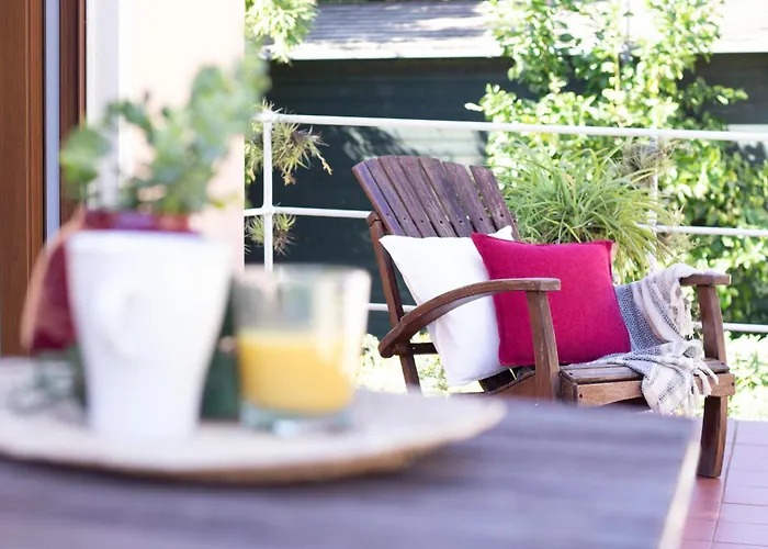 La 2 - Elegant And Cozy With Free Parking And A C Holiday home